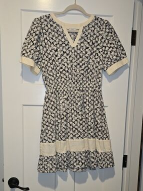 VOY Black & Cream Floral Print Embroidered Dress Size Small